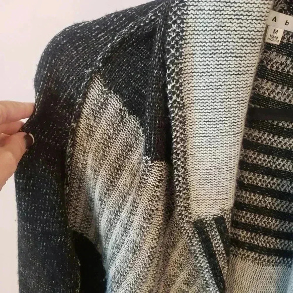 CAbi Style 483 Patchwork Circle Sweater - Picture 4 of 7